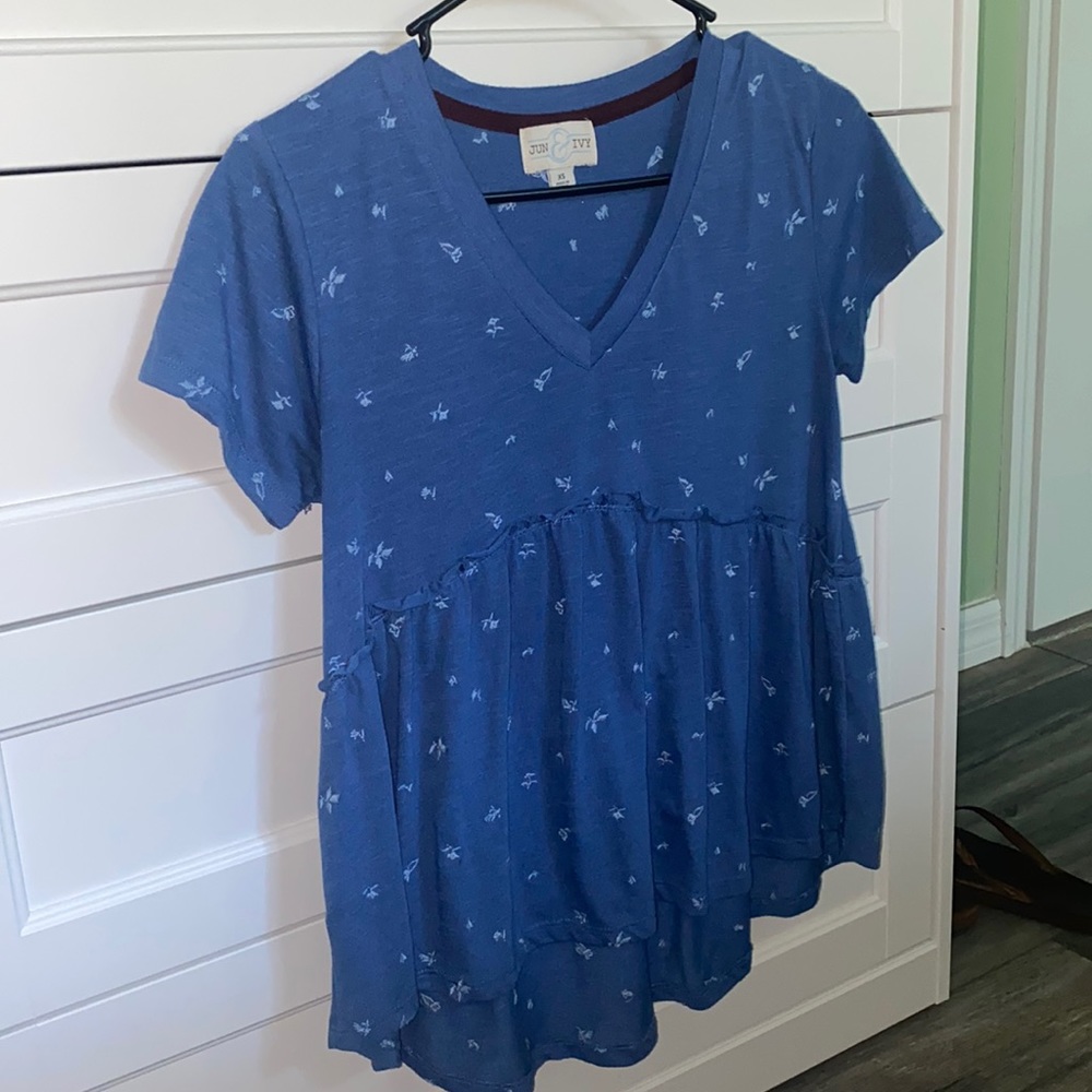 Casual blue top